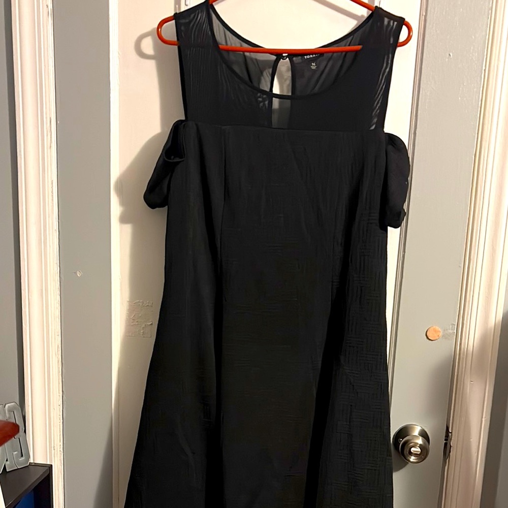 Elegant Black Dress